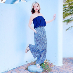 Luluoli ワイドパンツ 　葉　ブラック×ホワイト